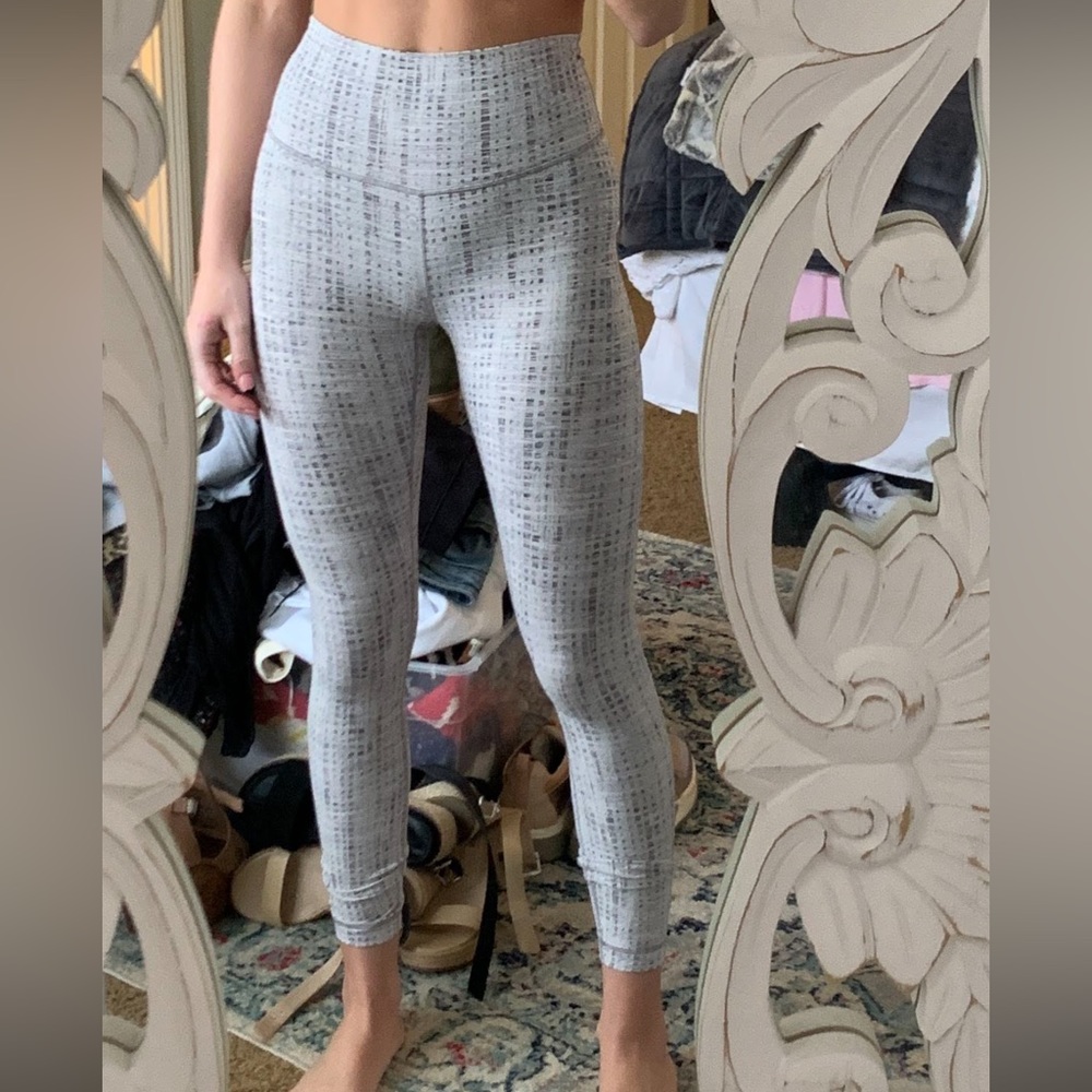 Lululemon align size 4